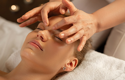 Massage photograph from the Heaven and Earth website